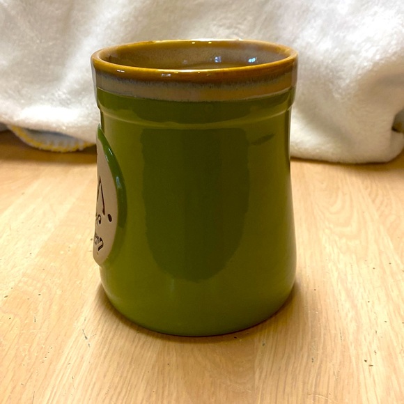 NWT Burton & Burton Superpower’s Mom” 17oz  Mug Designed by Joanne Sharp - Picture 5 of 6